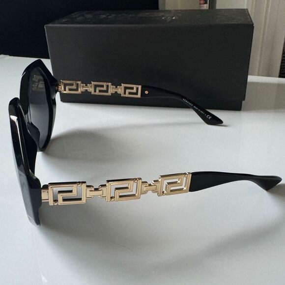 Versace 0VE4395 59MM Black Geometric Gold Trim Oversized Sunglasses Italian NEW main image 10